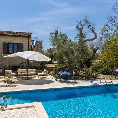 مبيت وإفطار أودجانو لا كييزا Casa Ulmi Con Piscina المظهر الخارجي الصورة