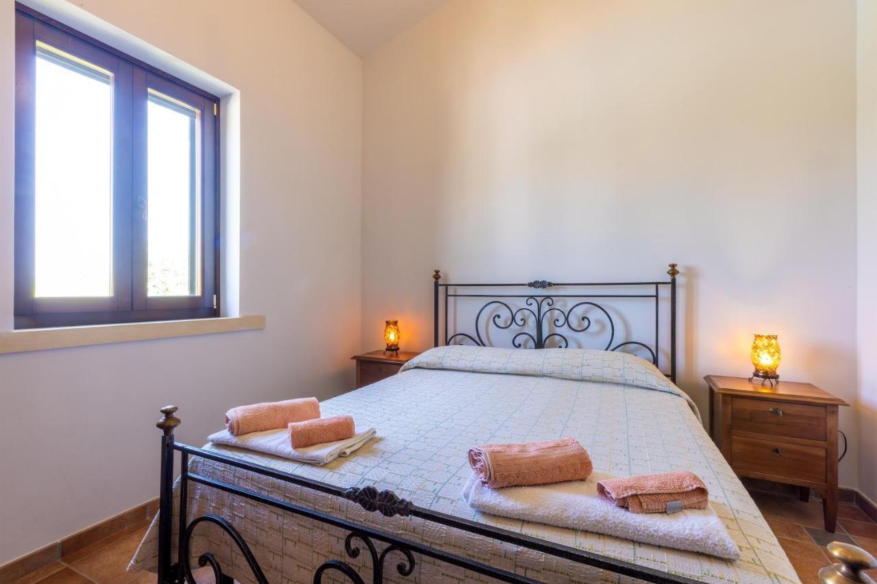 مبيت وإفطار أودجانو لا كييزا Casa Ulmi Con Piscina المظهر الخارجي الصورة