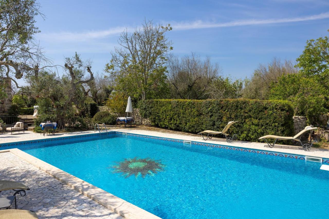 مبيت وإفطار أودجانو لا كييزا Casa Ulmi Con Piscina المظهر الخارجي الصورة