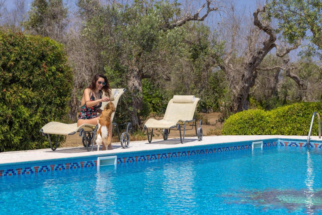 مبيت وإفطار أودجانو لا كييزا Casa Ulmi Con Piscina المظهر الخارجي الصورة