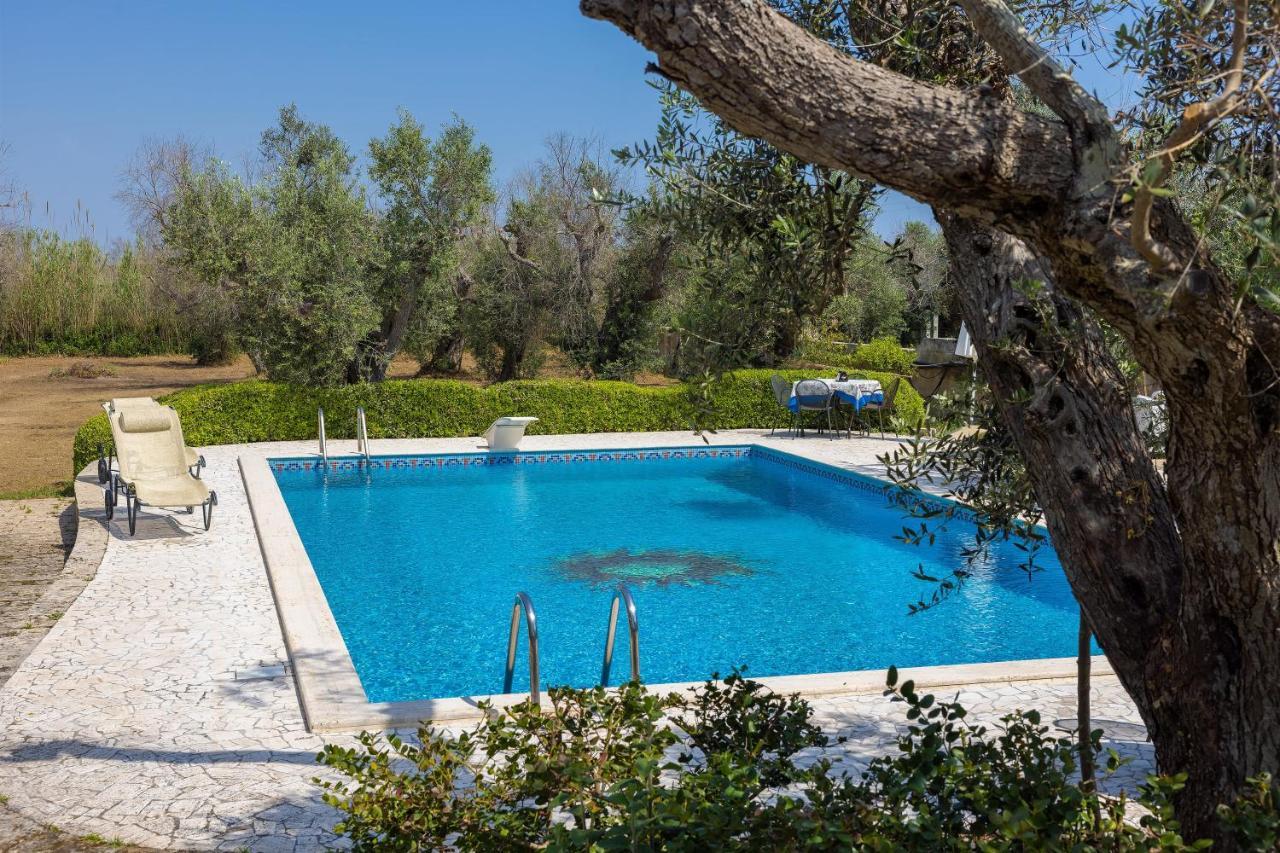 مبيت وإفطار أودجانو لا كييزا Casa Ulmi Con Piscina المظهر الخارجي الصورة